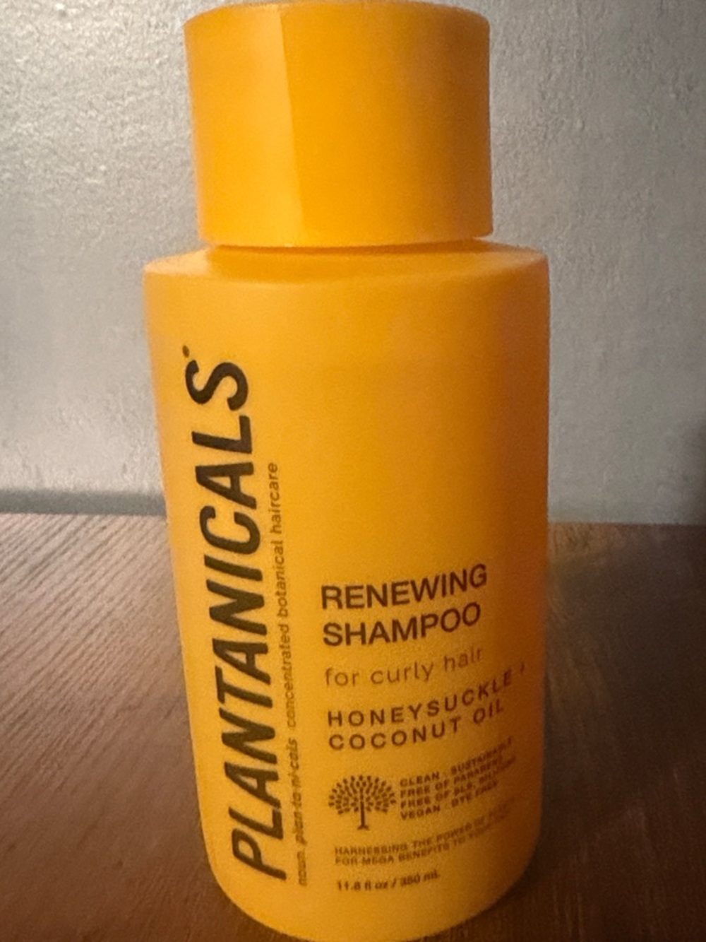 Renewing Shampoo for Curly Hair - 11.8 fl oz